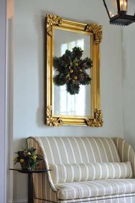 Here you will find vintage holiday decorating ideas. Classic designs with a hint of nostalgia. 