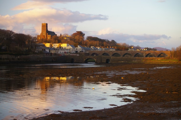 The waterways surrounding the town of Newport. Photo courtesy of australliantraveller.net