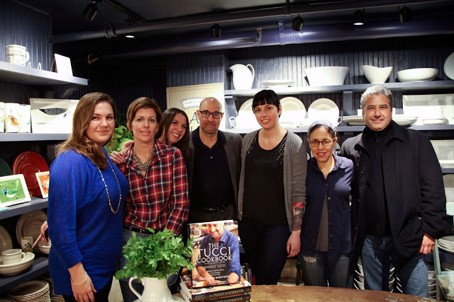 Julie didn't miss out on meeting Stanley! There she is (in the glasses). Photo 